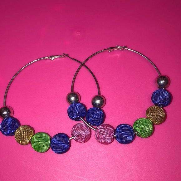 EARRINGS - Picture 1 of 3